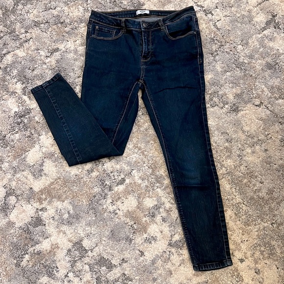 Kensie Ladies Jeans Mid Rise Skinny Leg 
